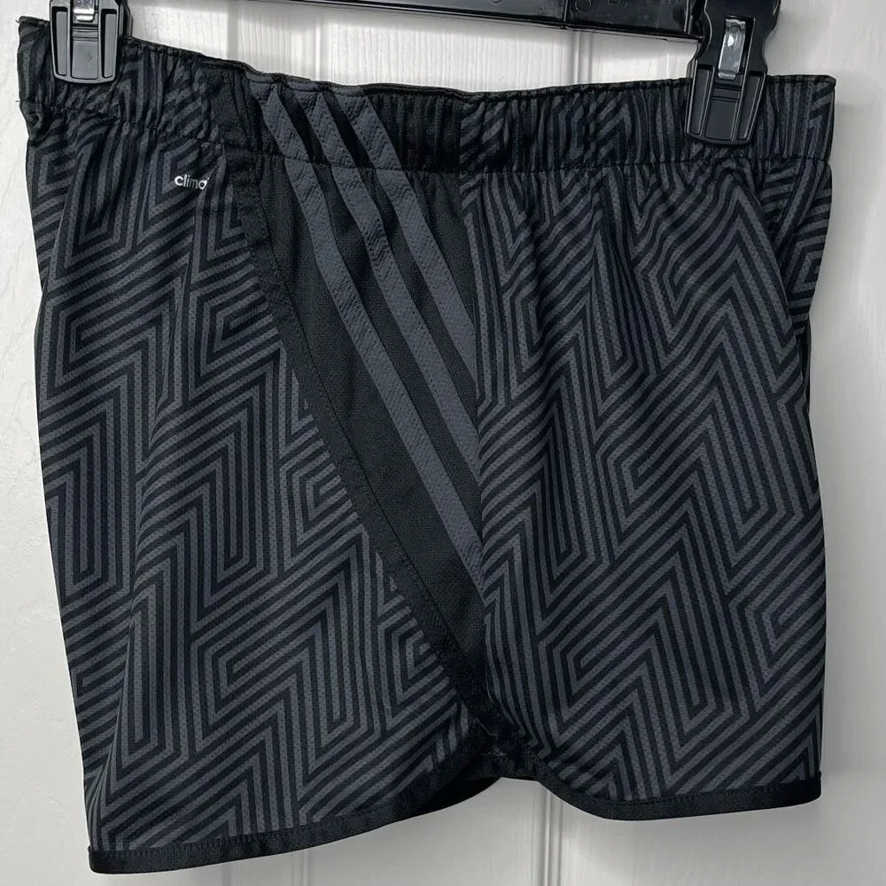 Adidas 3” Inseam Knit Pacer Athletic Shorts (Gray/Black) - Small